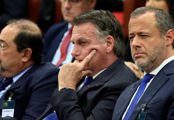 Advogado de Bolsonaro fala sobre estado de saúde do ex-presidente