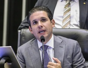 Hugo Motta atropela Alcolumbre e abre crise entre Câmara e Senado