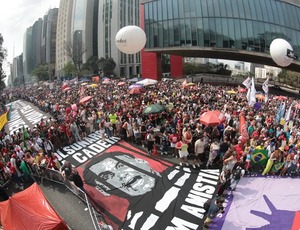USP: Ato na Paulista teve 42 mil pessoas e Copacabana recebeu 41 mil pessoas
