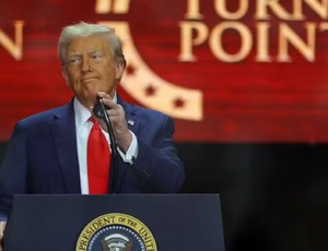 'Ele foi assassinado porque viveu com coragem'. Saiba o que Trump disse no funeral de Charlie Kirk