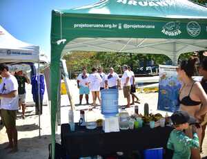 Prefeitura de Niterói participa com voluntários do Clean Up Day em diversas praias da cidade