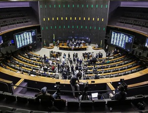 PL que isenta IR até R$ 5 mil será votado na quarta, 1º de outubro