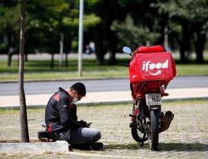 Estado do Rio obriga apps de delivery a informar local exato da entrega em condomínios