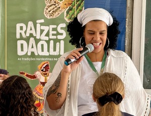 Projeto Raízes Daqui completa segundo mês com oficinas de Coco de Roda e receptividade excepcional nas escolas públicas cariocas