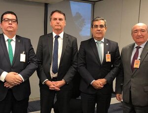 Peritos dizem que Bolsonaro foi avisado sobre irregularidades no INSS ainda na transição de governo