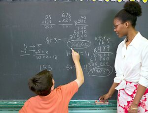 Professores poderão ser isentos do Imposto de Renda com aprovação de nova lei