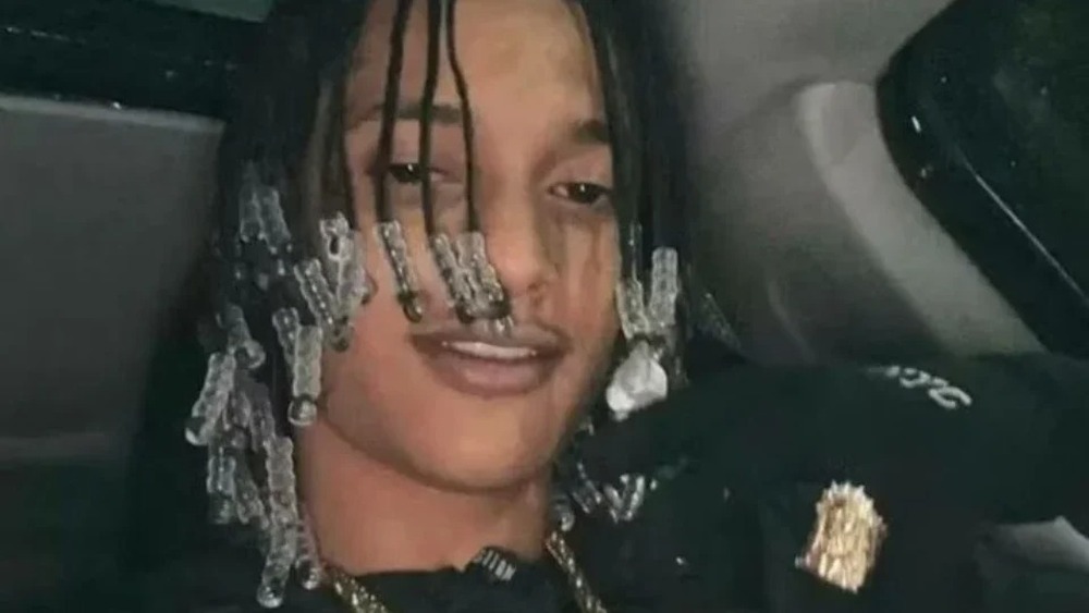 Rapper Oruam deixa a prisão no Rio após 69 dias