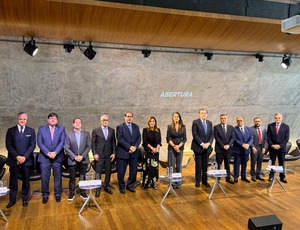 Vencedores recebem o Prêmio FGV de Responsabilidade Social
