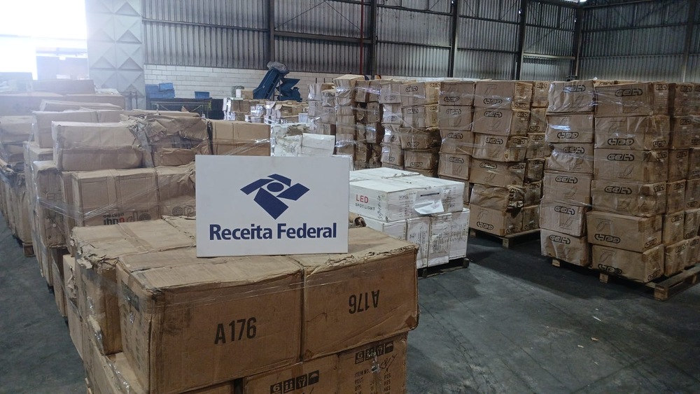 Alfândega do Porto de Itaguaí entrega quase 6 milhões de reais em lâmpadas para Secretaria Municipal de Saúde do Rio de Janeiro