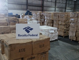 Alfândega do Porto de Itaguaí entrega quase 6 milhões de reais em lâmpadas para Secretaria Municipal de Saúde do Rio de Janeiro