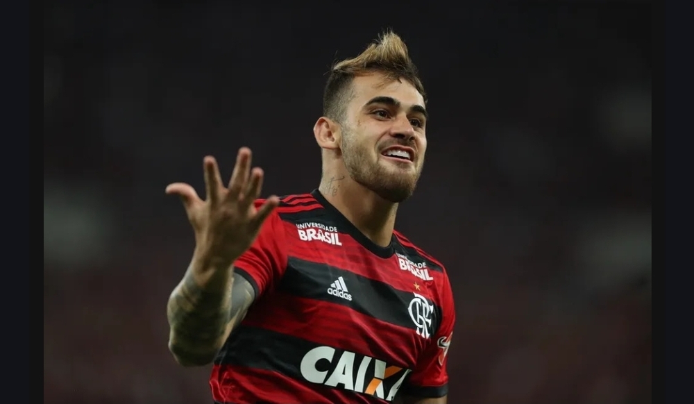 Felipe Vizeu marca primeiros gols pelo Sporting Cristal e alcança feito expressivo