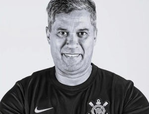 Treinador campeão pelo Corinthians morre após sofrer acidente em ginásio