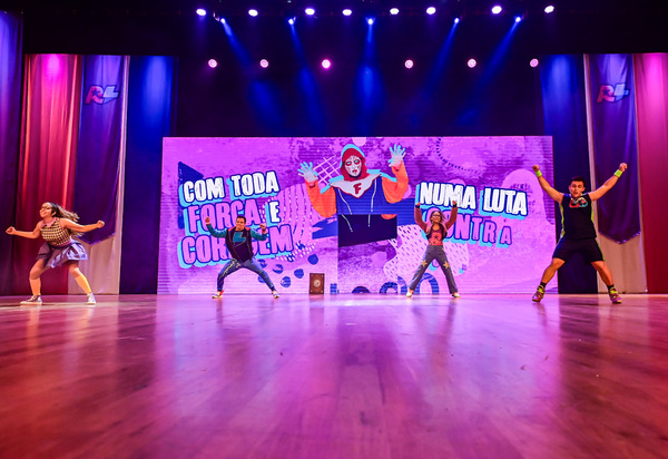 Dia das Crianças em grande estilo!  No domingo, 12 de outubro  Rafa & Luiz: A descoberta do verdadeiro Face!  no Qualistage