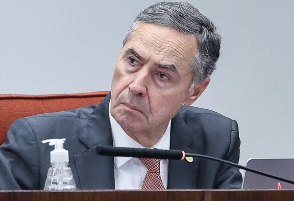 Barroso anuncia que vai deixar cargo de ministro do STF