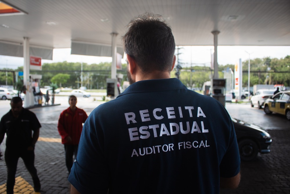 Governo do Estado realiza ação de intimação de postos de combustíveis que não fizeram recadastramento obrigatório