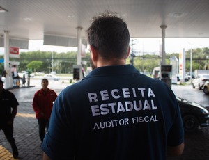 Governo do Estado realiza ação de intimação de postos de combustíveis que não fizeram recadastramento obrigatório