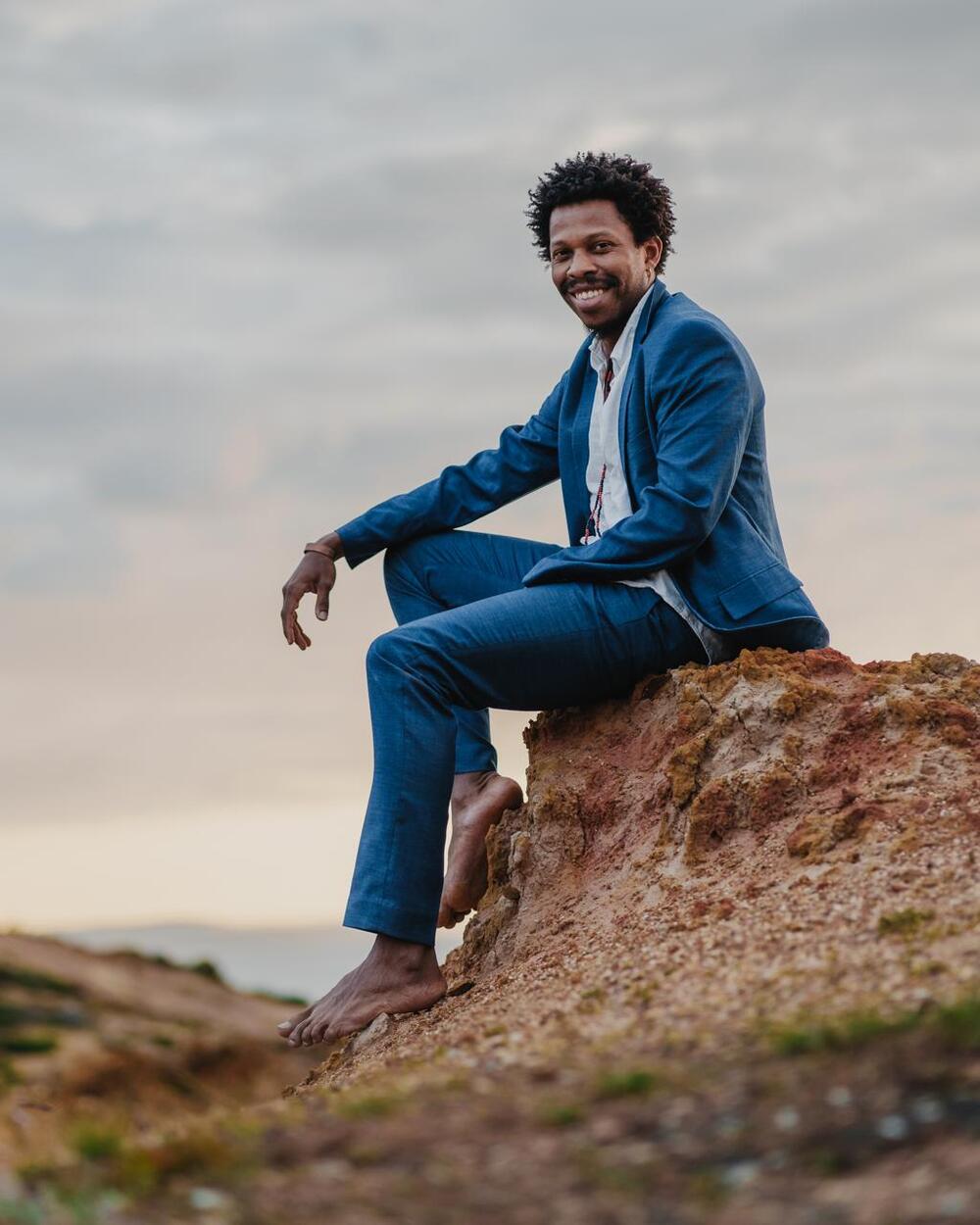 Projeto “Passos da Zona Oeste” promove aulão com o mestre Mayombe Masai na quadra histórica da Mocidade