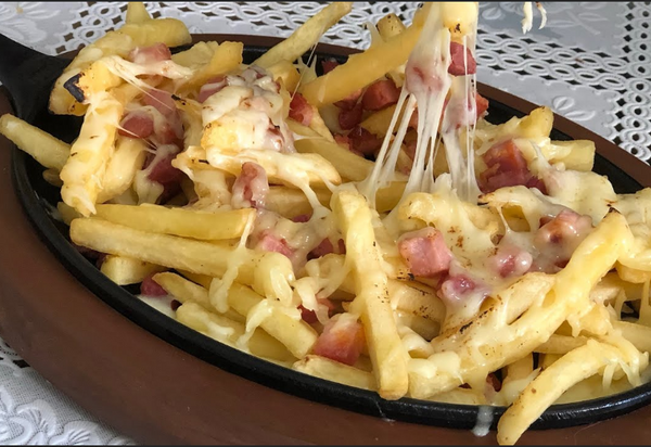 Entre a crocância e a história: a batata 'Sumaca Zulmira' do Sobrado da Cidade  e o sucesso do Dida Bar