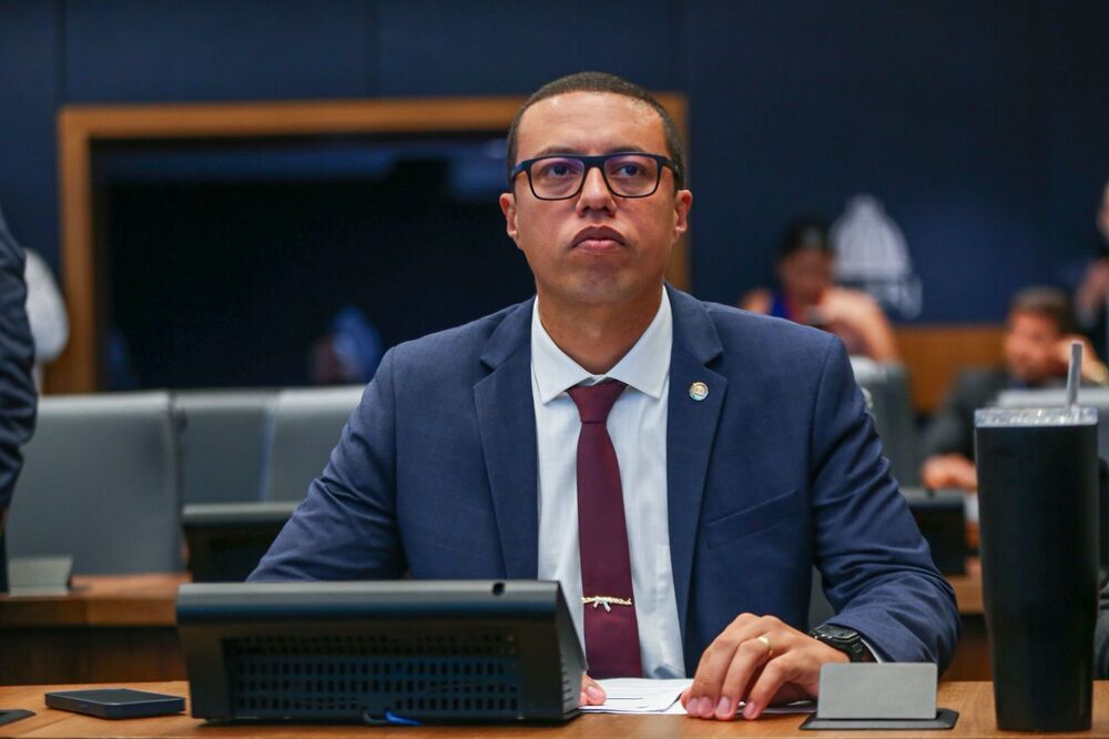 Alerj discute projeto que torna Libras disciplina obrigatória no Ensino Médio do Rio