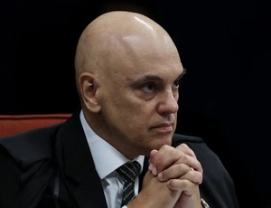Moraes Determina Intimação de Paulo Figueiredo nos EUA em Investigação Sobre Tentativa de Golpe