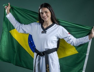 Maria Clara Pacheco, do time Bolsa Atleta, é campeã mundial de taekwondo