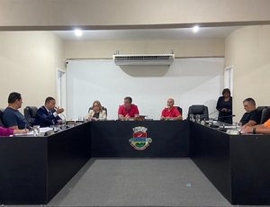 Câmara Municipal de Seropédica recebe o procurador geral do município para esclarecer dúvidas sobre a construção Hospital Municipal na cidade 