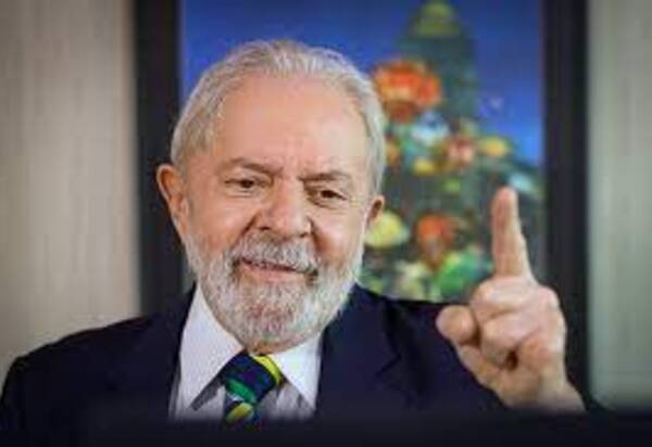 A candidatura de Lula e mais no Informe Tribuna, leia: