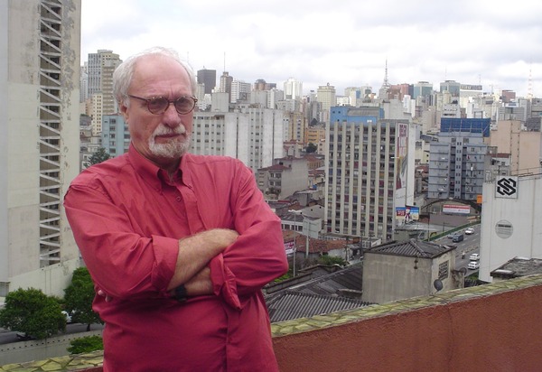 Peréio 85 anos: Exposição inédita apresenta acervo do artista para além da dramaturgia