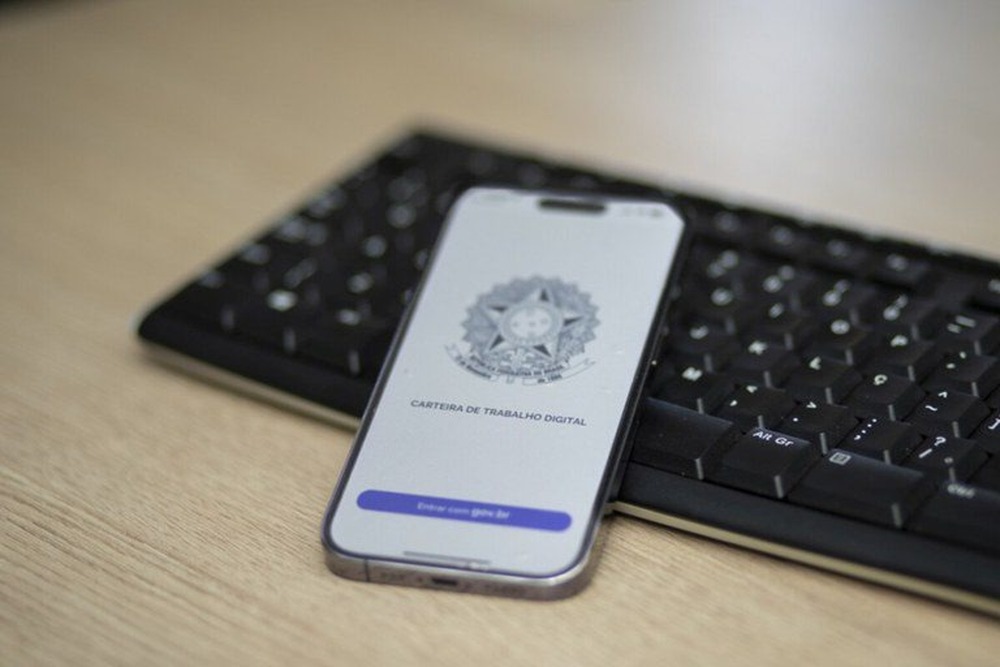 Brasil cria 1,7 milhão de novos empregos com carteira assinada em nove meses