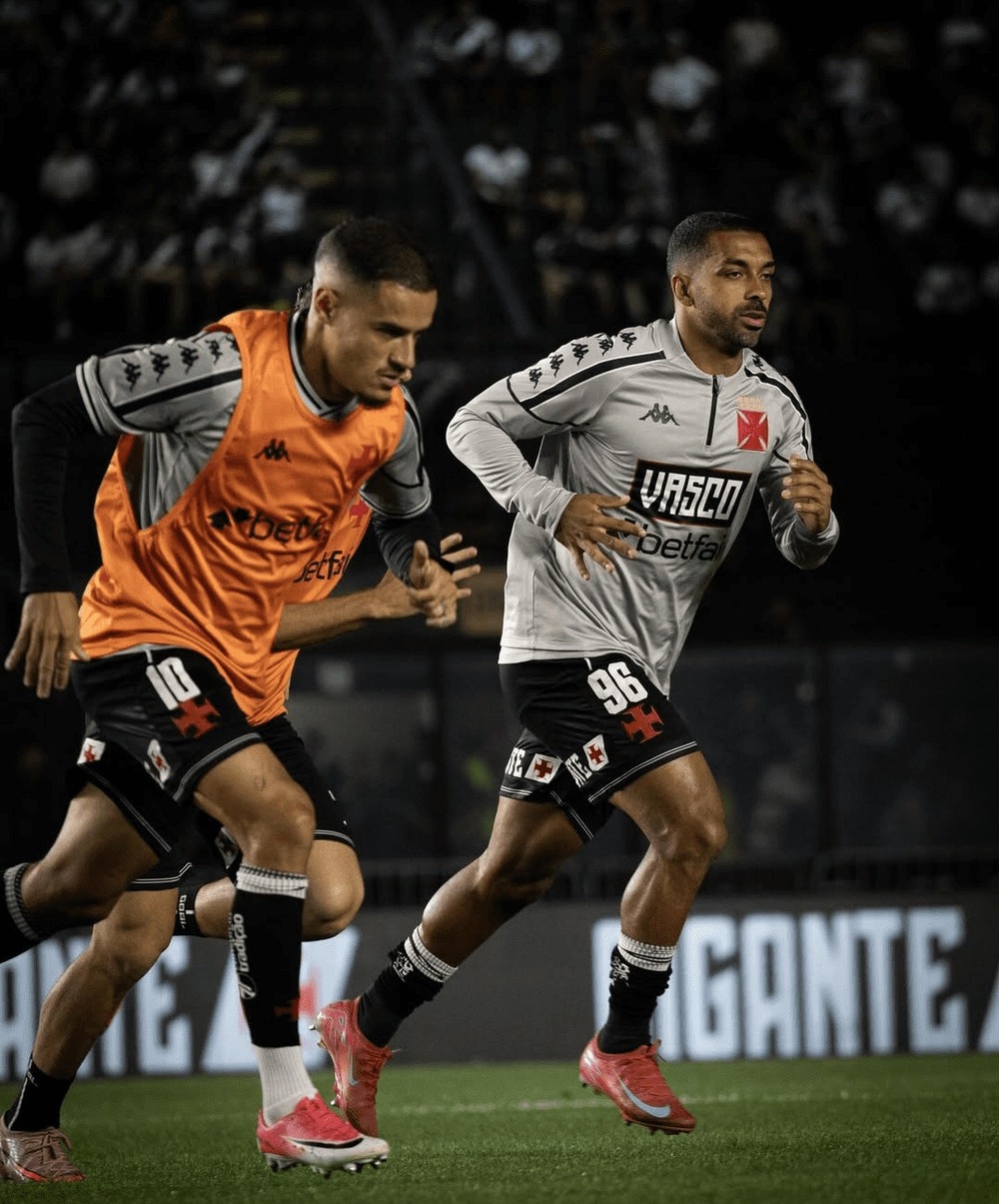 São Paulo vence o Vasco por 2 x 0 em São Januário e salta para oitavo lugar no Brasileirão