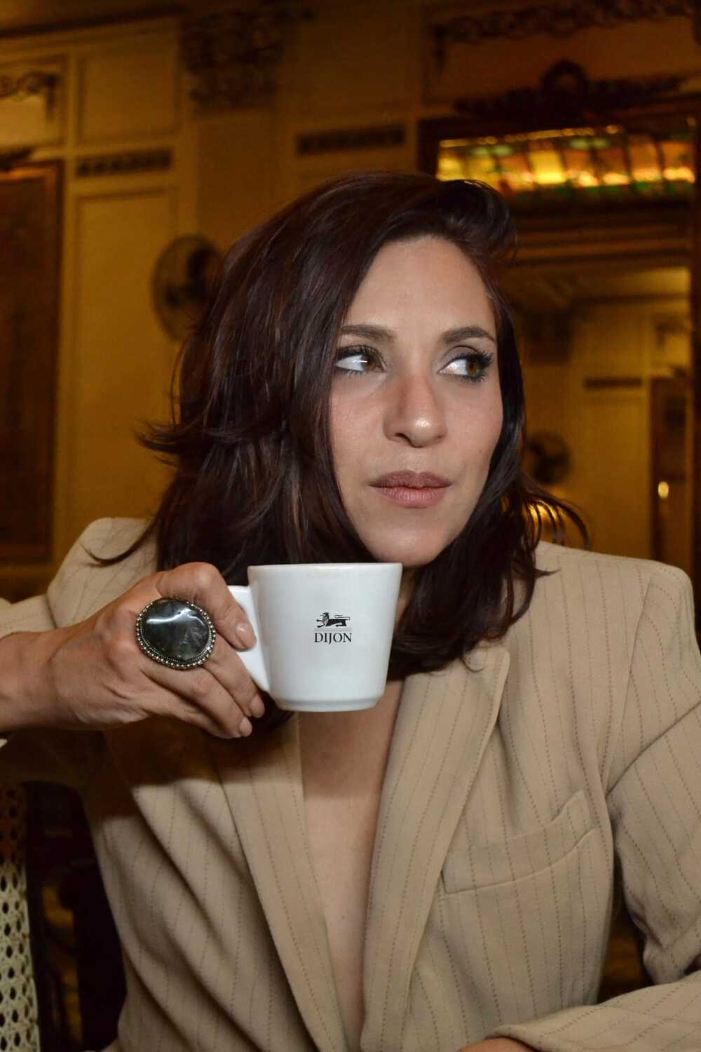 Jehane Saade apresenta o pocket show Autêntica no #TôNoRio em Ipiabas