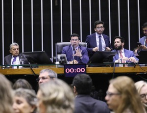 Câmara aprova taxa do streaming e oposição critica: “PL da Globo”