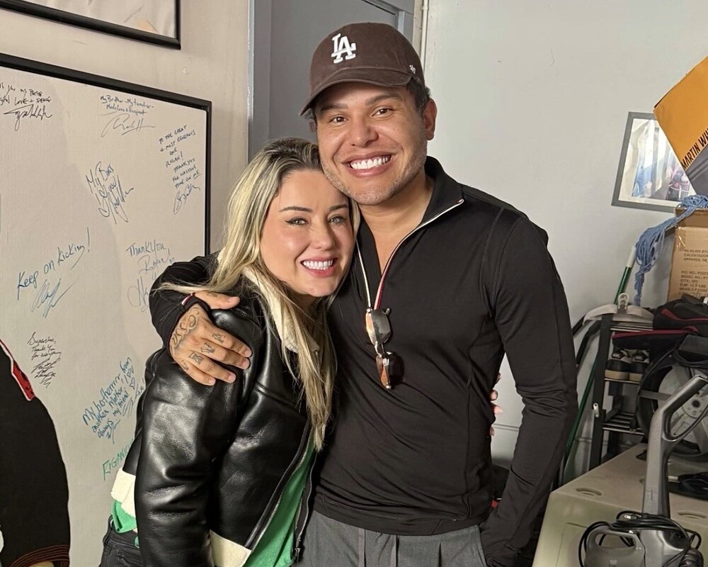 Tuta Guedes grava em Los Angeles e anuncia feat com Tierry em novo álbum