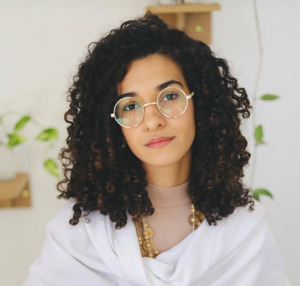 Professora, influenciadora e mais sete pessoas são acusadas de transfobia por filiada do PSOL, integrante de sindicato de professores