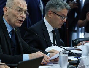 CPI do Crime Organizado deve também investigar políticos e autoridades que possam estar envolvidas no crime