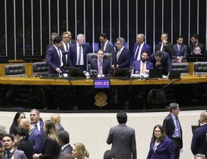 Governadores de direita querem adiar votação para tentar incluir regra que obrigue a PF a informá-los antes de investigar