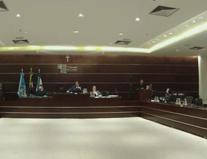 Decisão sobre acordo de R$ 900 milhões entre Cedae e Águas do Rio termina empatada no TCE e resultado ficará para a próxima sessão