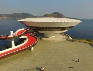 Niterói participa de encontro latino-americano sobre direitos das infâncias e cidadania digital