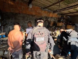 Polícia Civil do Rio desmonta esquema de fabricação e venda ilegal de armas em operação no RJ e no Paraná