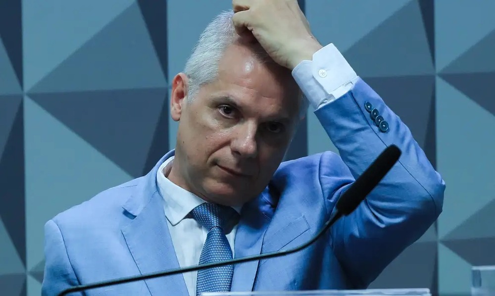 PF diz que ex-presidente do INSS recebia R$ 250 mil mensais de propina