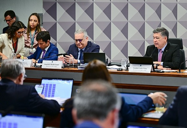 CPMI do INSS: Deputado Euclydes Pertersen é alvo de investigação por receber R$ 14,7 milhões em propina do esquema de corrupção