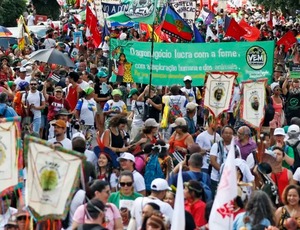 Marcha pelo Clima reúne 70 mil e leva força amazônica às ruas de Belém
