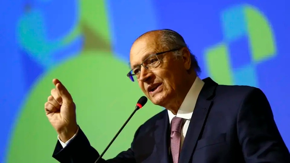 Alckmin elogia redução de 10% em tarifas, mas diz que imposto sobre o café ainda está alto