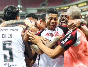 Santos vence Palmeiras com gol no fim, sai do Z4, e Flamengo agradece
