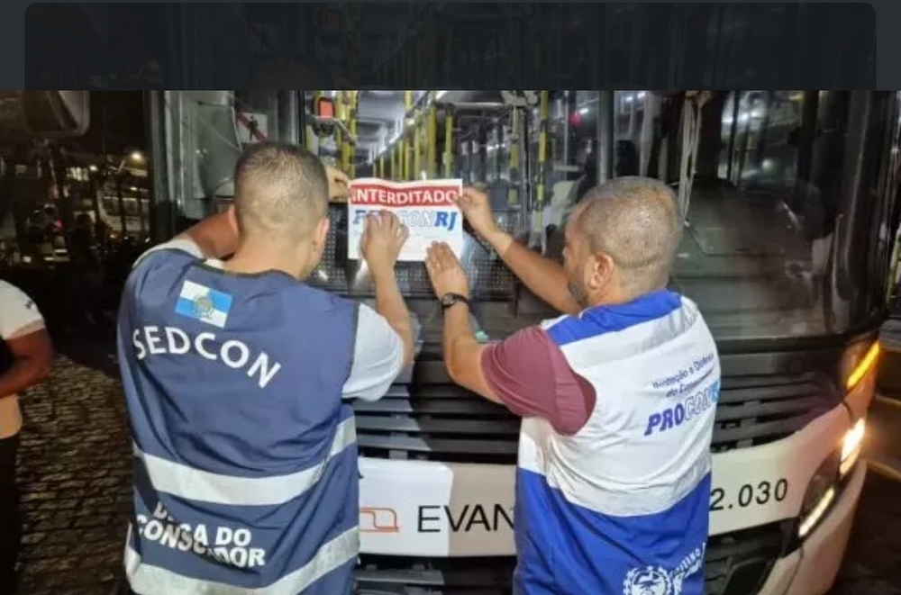 Força-tarefa do estado interdita 20 ônibus em Nova Iguaçu e na Ilha do Governador