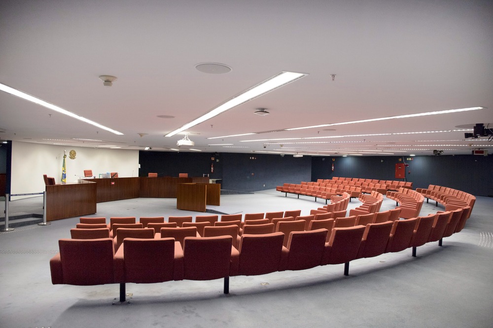 Lula comunica a Rodrigo Pacheco a escolha de Jorge Messias, AGU, para o STF