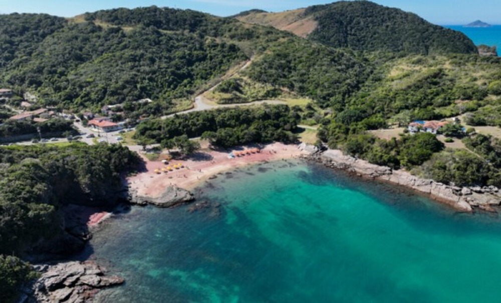 Prefeito de Búzios muda de ideia e pede para Câmara arquivar projeto de taxa de turismo sustentável