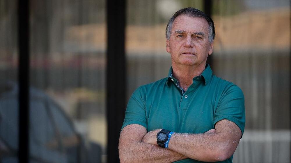 PF prende Jair Bolsonaro preventivamente após convocação de vigília por Flávio Bolsonaro, que teria gerado risco ao ex-presidente e à ordem pública