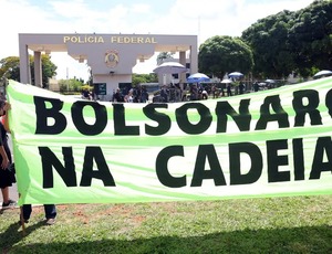 Bolsonaro ficará em cela da PF com 12 m², frigobar e banheiro privado