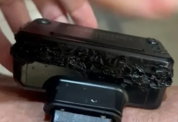 ‘METI FERRO QUENTE AÍ’  Bolsonaro admite que violou tornozeleira